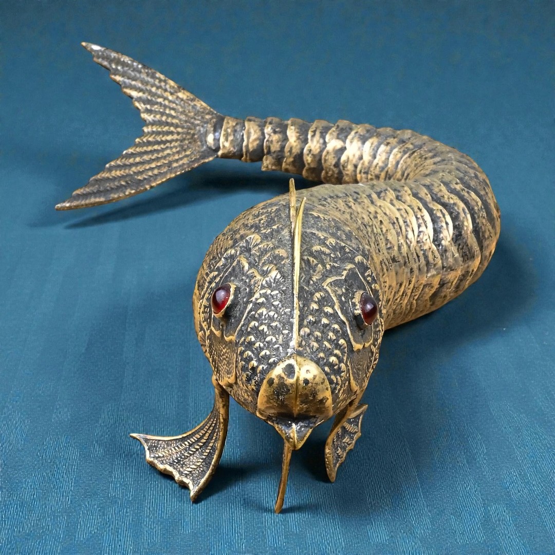 Poisson en Argent Ciselé avec Corps Articulé et Flexible - Espagne, XXe siècle